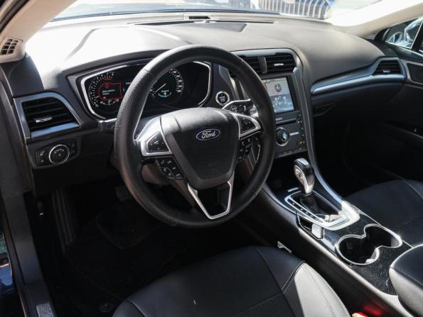 Ford Mondeo V с пробегом 2015 года, цена 1 600 000 рублей, 180171 км, седан, Автокод Объявления