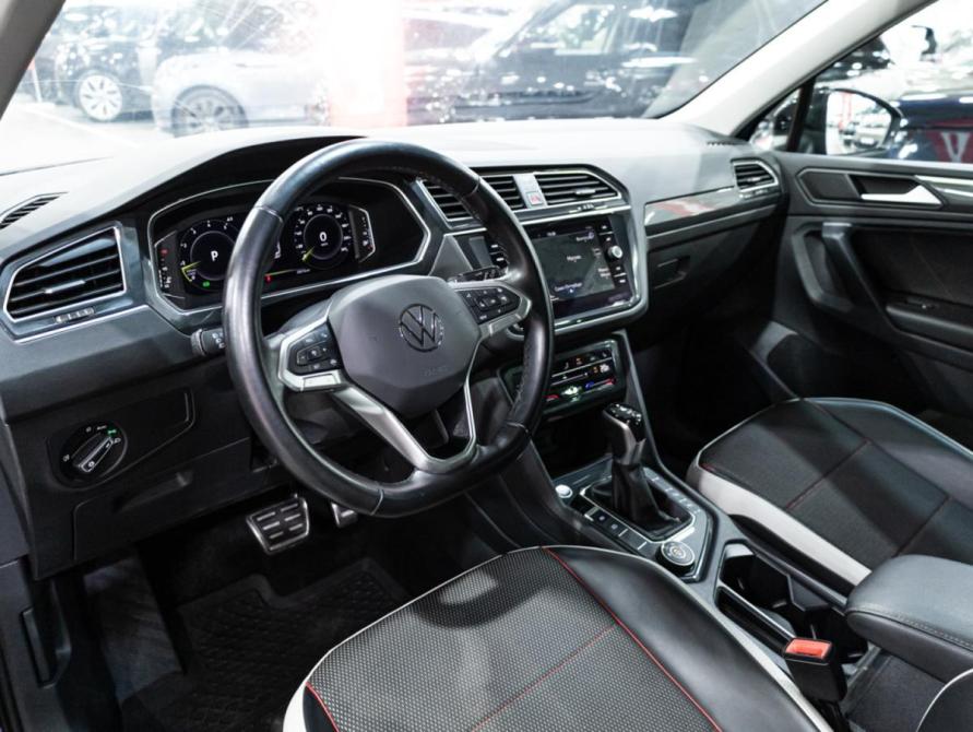 Volkswagen Tiguan II Рестайлинг Санкт-Петербург  - изображение 14
