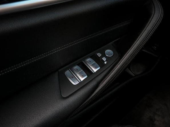 BMW 5 серии VII (G30/G31/G38) Рестайлинг с пробегом 2021 года, цена 3 799 000 рублей, 101281 км, седан, Автокод Объявления