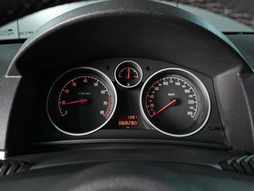 Opel Astra H Рестайлинг Ростов-на-Дону  - изображение 17