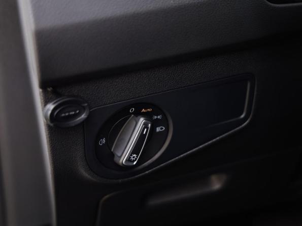 Volkswagen Tiguan II Рестайлинг с пробегом 2021 года, цена 2 614 000 рублей, 33911 км, внедорожник, Автокод Объявления