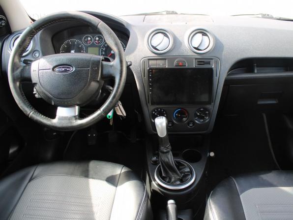 Ford Fusion I Рестайлинг с пробегом 2007 года, цена 349 000 рублей, 178308 км, хэтчбек, Автокод Объявления
