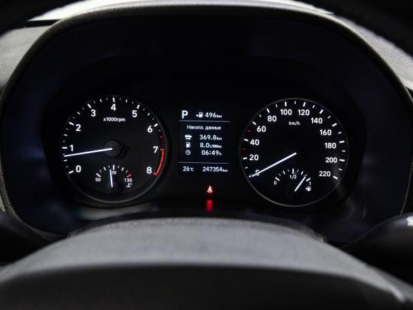 Hyundai Solaris II с пробегом 2019 года, цена 999 000 рублей, 247315 км, седан, Автокод Объявления