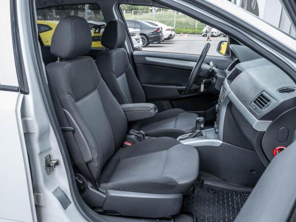 Opel Astra H Рестайлинг с пробегом 2011 года, цена 545 000 рублей, 226953 км, седан, Автокод Объявления