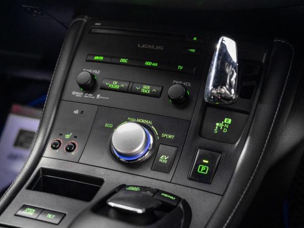 Lexus CT I с пробегом 2012 года, цена 1 500 000 рублей, 145273 км, хэтчбек, Автокод Объявления