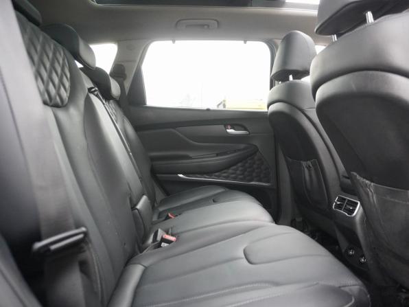 Hyundai Santa Fe IV Рестайлинг с пробегом 2023 года, цена 4 080 000 рублей, 76893 км, внедорожник, Автокод Объявления
