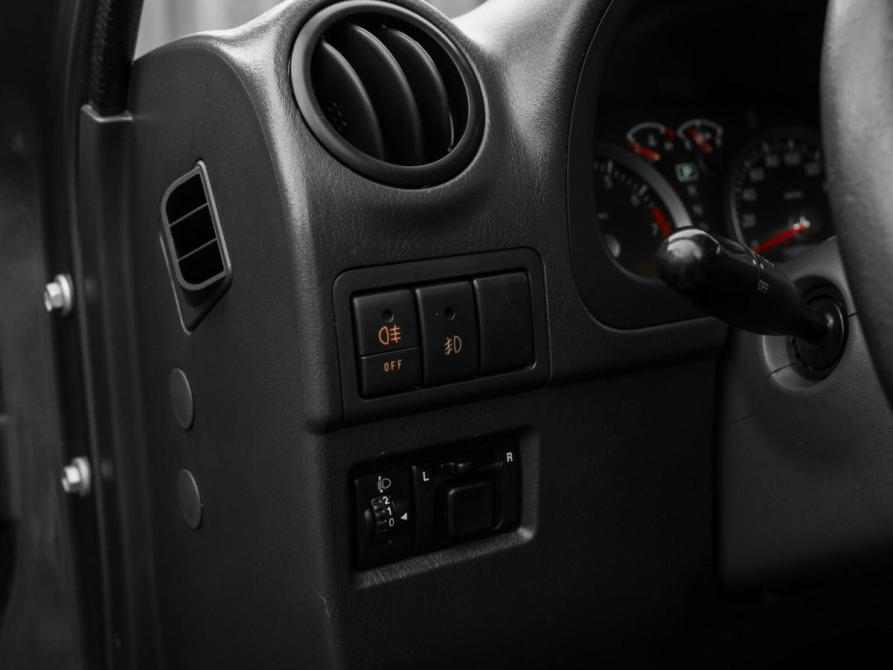 Suzuki Jimny III Рестайлинг 1 Москва  - изображение 12