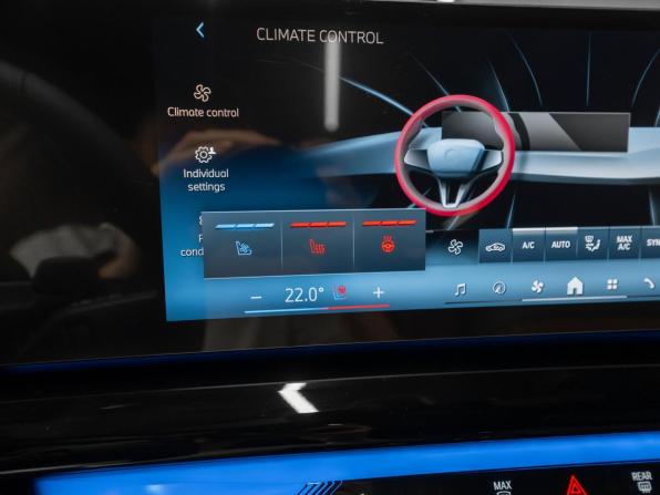 BMW 5 серии VIII (G60/G61/G68) с пробегом 2025 года, цена 8 450 000 рублей, 265 км, седан, Автокод Объявления
