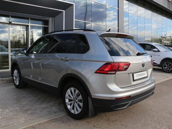 Volkswagen Tiguan II Рестайлинг с пробегом 2021 года, цена 2 660 000 рублей, 82818 км, внедорожник, Автокод Объявления