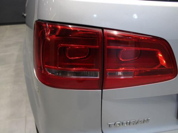 Volkswagen Touran I Рестайлинг 2 с пробегом 2011 года, цена 556 000 рублей, 270000 км, компактвэн, Автокод Объявления