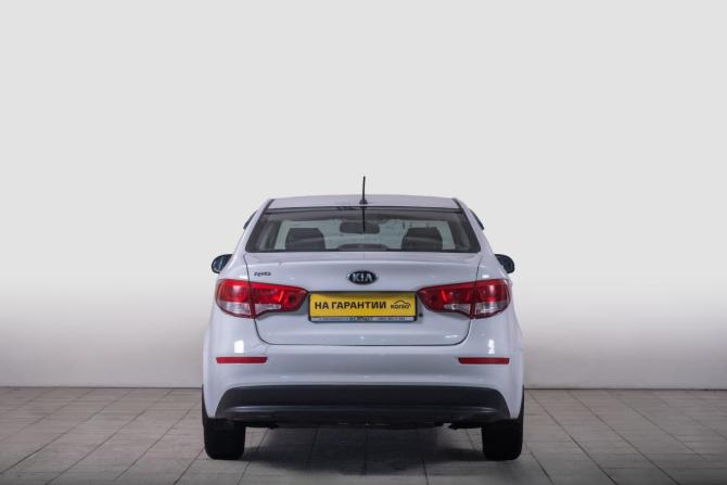 Kia Rio III Рестайлинг с пробегом 2015 года, цена 749 000 рублей, 195000 км, седан, Автокод Объявления