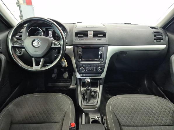 Skoda Yeti I Рестайлинг с пробегом 2016 года, цена 1 350 000 рублей, 61700 км, внедорожник, Автокод Объявления
