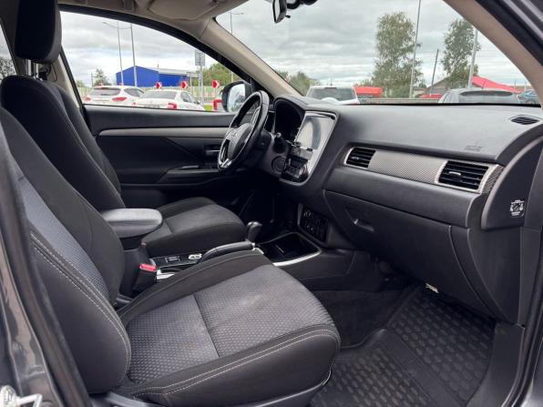 Mitsubishi Outlander III Рестайлинг 3 с пробегом 2018 года, цена 1 969 000 рублей, 142006 км, внедорожник, Автокод Объявления