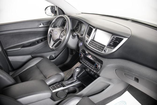 Hyundai Tucson III Рестайлинг с пробегом 2018 года, цена 2 249 000 рублей, 112000 км, внедорожник, Автокод Объявления