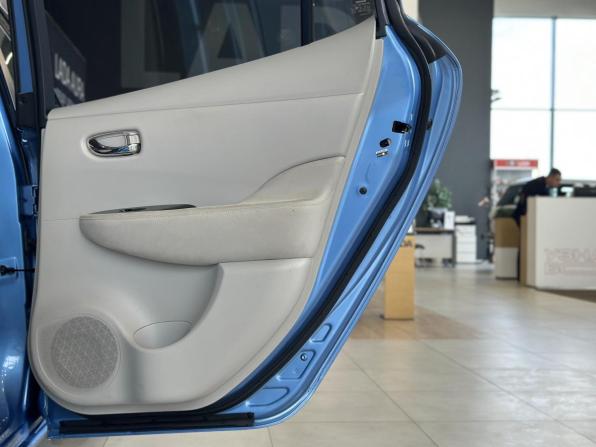 Nissan Leaf I (ZE0/AZE0) с пробегом 2012 года, цена 790 000 рублей, 81296 км, хэтчбек, Автокод Объявления