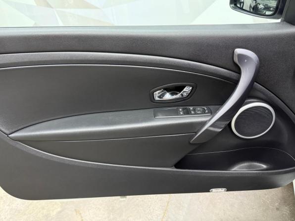 Renault Megane III Рестайлинг с пробегом 2012 года, цена 750 000 рублей, 154653 км, хэтчбек, Автокод Объявления