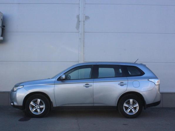 Mitsubishi Outlander III с пробегом 2012 года, цена 967 000 рублей, 256217 км, внедорожник, Автокод Объявления