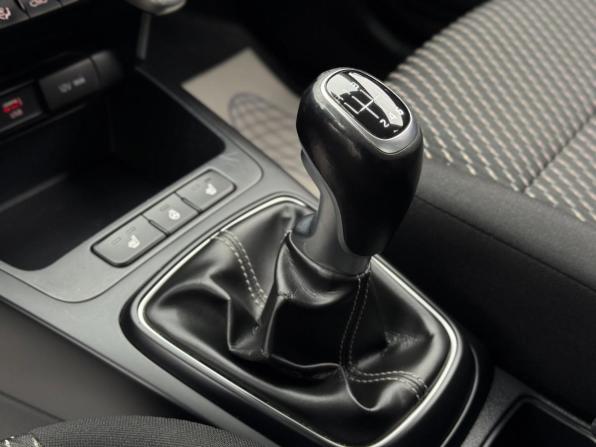 Kia Rio IV с пробегом 2019 года, цена 1 405 000 рублей, 119701 км, хэтчбек, Автокод Объявления