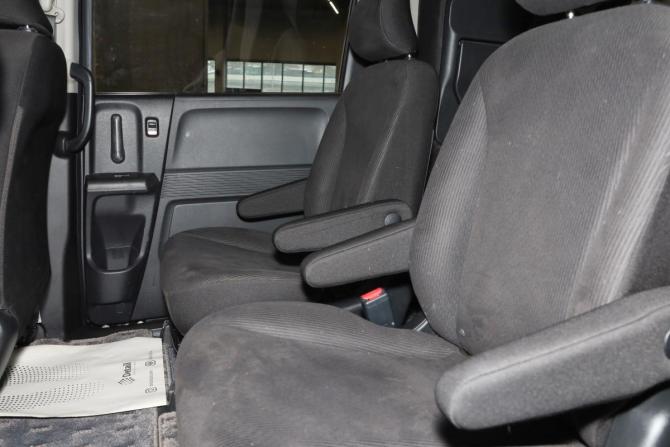 Honda Freed I Рестайлинг с пробегом 2012 года, цена 1 199 000 рублей, 176000 км, компактвэн, Автокод Объявления