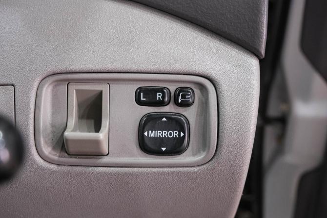 Toyota Platz с пробегом 2000 года, цена 379 000 рублей, 300000 км, седан, Автокод Объявления