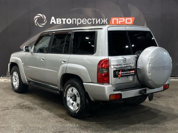 Nissan Patrol V (Y61) Рестайлинг с пробегом 2006 года, цена 1 450 000 рублей, 303188 км, внедорожник, Автокод Объявления
