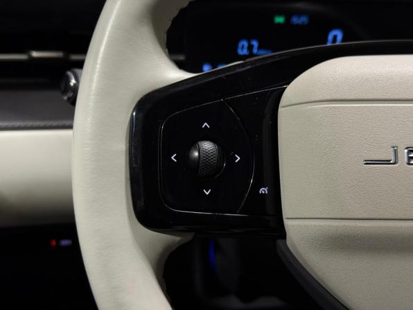 JETOUR DASHING I с пробегом 2024 года, цена 1 800 000 рублей, 30597 км, внедорожник, Автокод Объявления