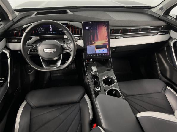 Geely Atlas II с пробегом 2024 года, цена 2 745 200 рублей, 35049 км, внедорожник, Автокод Объявления