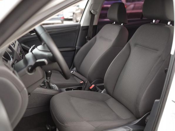 Volkswagen Jetta VI Рестайлинг с пробегом 2015 года, цена 1 079 000 рублей, 187000 км, седан, Автокод Объявления