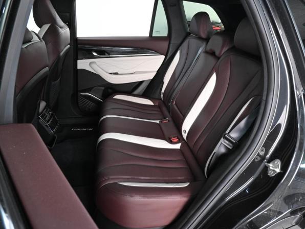 Geely Monjaro I с пробегом 2023 года, цена 3 199 000 рублей, 61053 км, внедорожник, Автокод Объявления
