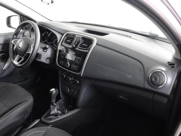 Renault Logan II Рестайлинг с пробегом 2019 года, цена 1 175 000 рублей, 54395 км, седан, Автокод Объявления