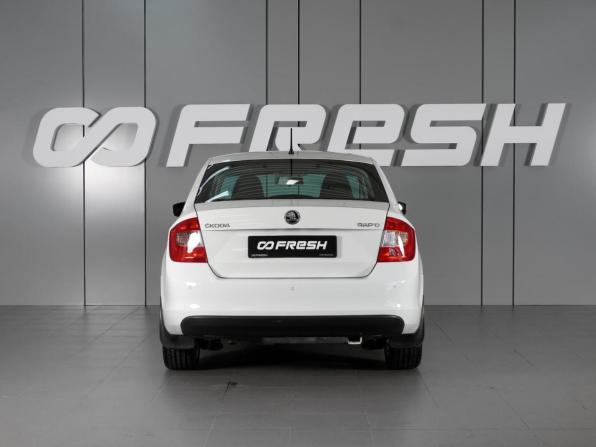 Skoda Rapid I с пробегом 2015 года, цена 1 319 000 рублей, 77670 км, лифтбек, Автокод Объявления