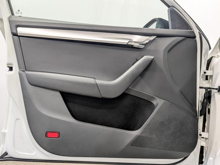 Skoda Octavia III (A7) Рестайлинг Санкт-Петербург  - изображение 19