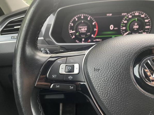 Volkswagen Tiguan II с пробегом 2018 года, цена 2 600 000 рублей, 124340 км, внедорожник, Автокод Объявления