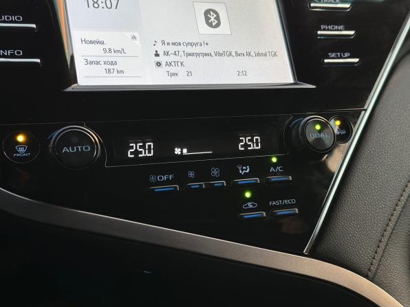 Toyota Camry VIII (XV70) с пробегом 2018 года, цена 2 199 000 рублей, 115752 км, седан, Автокод Объявления