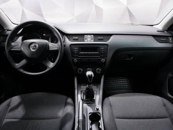 Skoda Octavia III (A7) с пробегом 2013 года, цена 773 000 рублей, 280000 км, лифтбек, Автокод Объявления