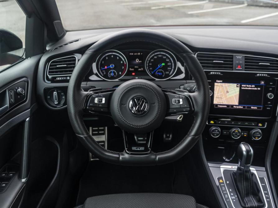 Volkswagen Golf R VII Рестайлинг Москва  - изображение 11