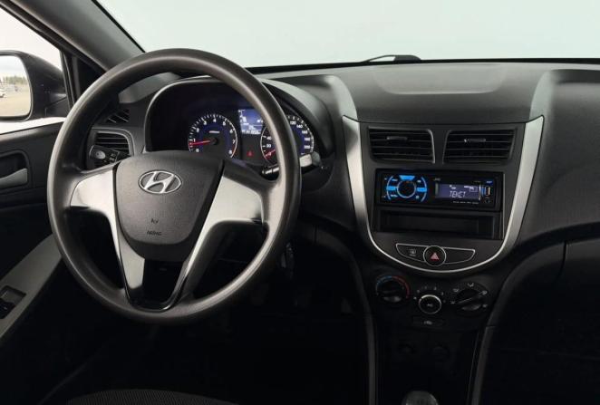 Hyundai Solaris I с пробегом 2013 года, цена 845 000 рублей, 141642 км, седан, Автокод Объявления