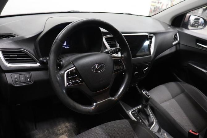 Hyundai Solaris II с пробегом 2018 года, цена 1 165 000 рублей, 184136 км, седан, Автокод Объявления