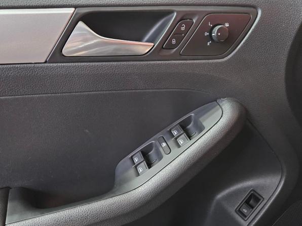 Volkswagen Jetta VI с пробегом 2012 года, цена 979 000 рублей, 194489 км, седан, Автокод Объявления