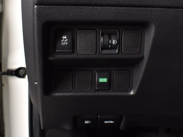 Nissan Qashqai II с пробегом 2018 года, цена 1 669 995 рублей, 157895 км, внедорожник, Автокод Объявления
