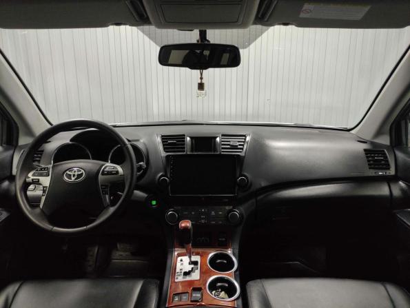 Toyota Highlander II (XU40) Рестайлинг с пробегом 2011 года, цена 1 730 000 рублей, 247671 км, внедорожник, Автокод Объявления
