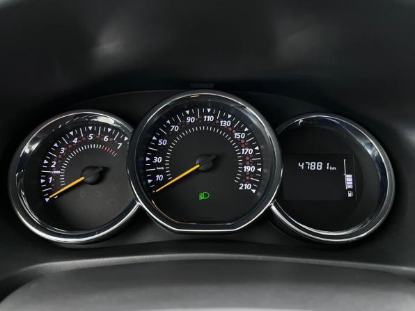 Renault Logan II Рестайлинг с пробегом 2021 года, цена 1 280 000 рублей, 47851 км, седан, Автокод Объявления