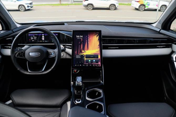 Geely Atlas II с пробегом 2024 года, цена 3 300 000 рублей, 12816 км, внедорожник, Автокод Объявления