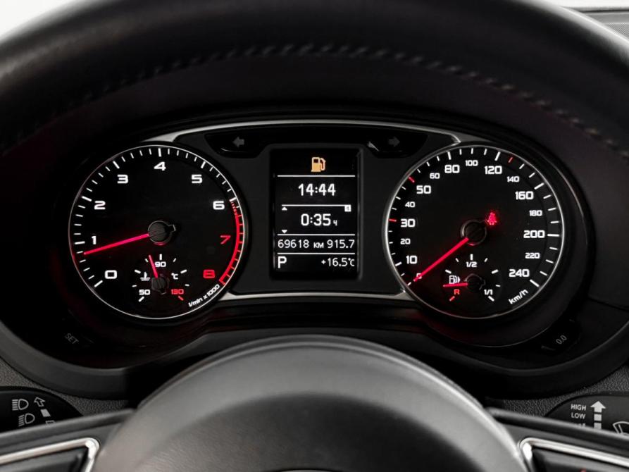 Audi A1 I (8X) Рестайлинг Санкт-Петербург  - изображение 17