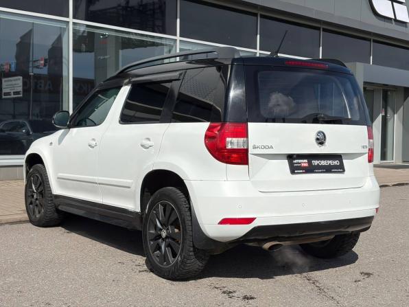 Skoda Yeti I Рестайлинг с пробегом 2017 года, цена 1 185 000 рублей, 186972 км, внедорожник, Автокод Объявления