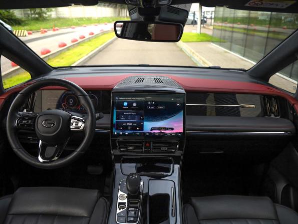 GAC M8 с пробегом 2024 года, цена 4 499 000 рублей, 20972 км, минивэн, Автокод Объявления