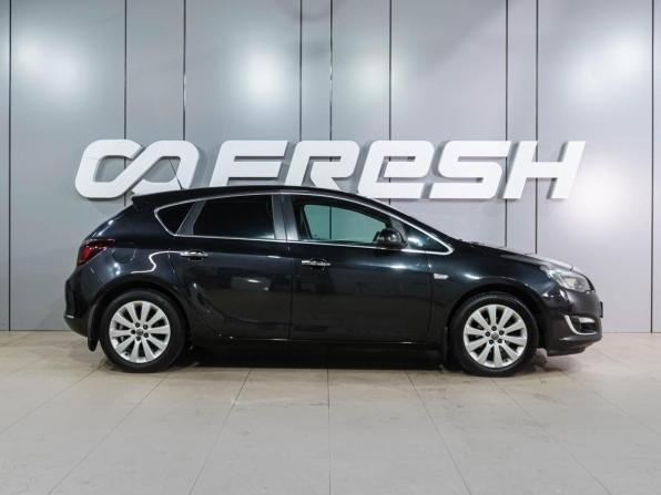 Opel Astra J Рестайлинг с пробегом 2013 года, цена 899 000 рублей, 143198 км, хэтчбек, Автокод Объявления