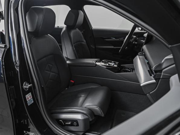 BMW 5 серии VIII (G60/G61/G68) с пробегом 2023 года, цена 7 699 000 рублей, 45839 км, седан, Автокод Объявления