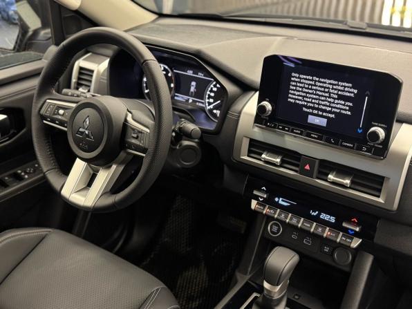 Mitsubishi L200 VI с пробегом 2025 года, цена 5 075 000 рублей, 10 км, offers.body_type.unknown, Автокод Объявления