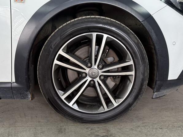 Opel Insignia I Рестайлинг с пробегом 2014 года, цена 1 389 000 рублей, 137794 км, универсал, Автокод Объявления